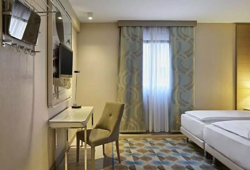 スーペリアールーム, Titanic Comfort Mitte