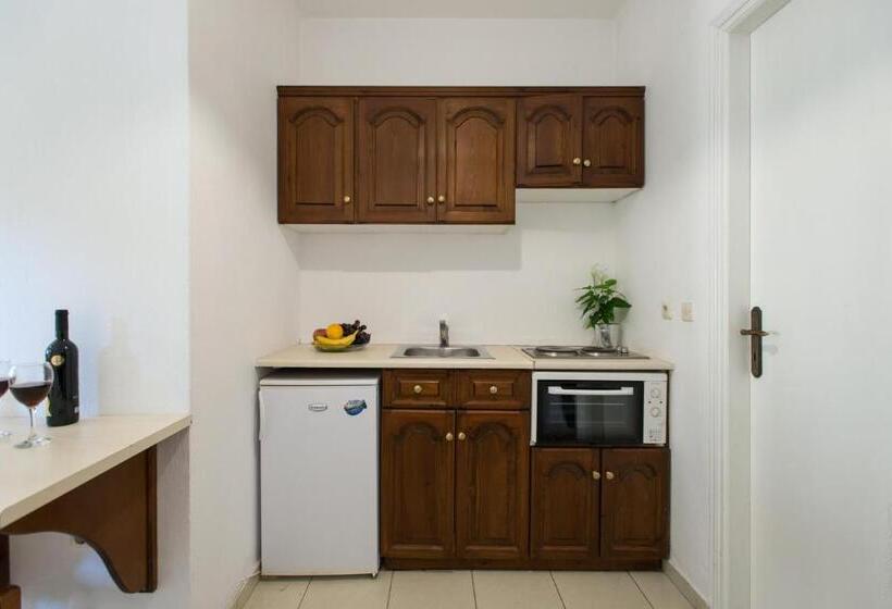 Апартаменты 1 Спальня, Philippos Apartments