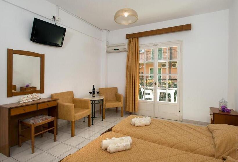 דירת חדר, Philippos Apartments