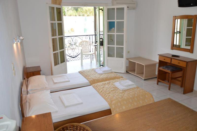 Апартаменты Внутренние 1 Спальня, Philippos Apartments