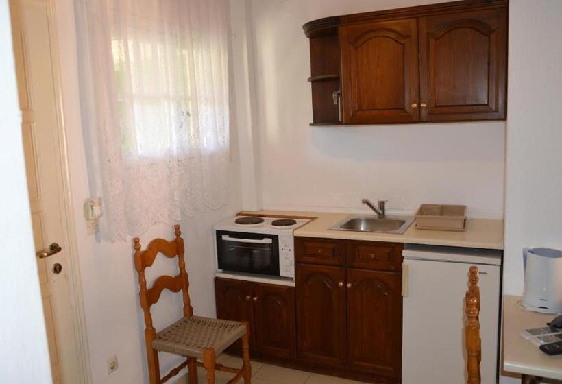Семейный Номер, Philippos Apartments