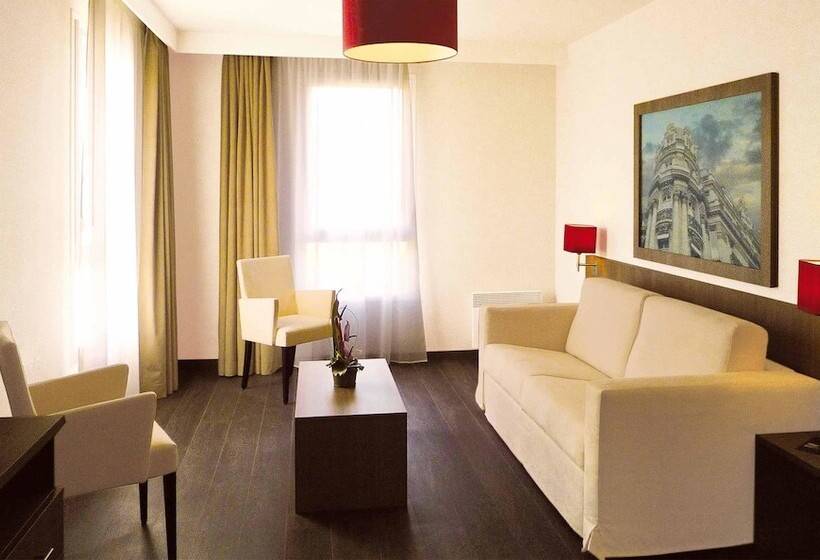 Апартаменты 1 Спальня, Residhome Paris Guyancourt