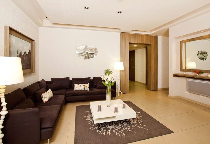 Апартаменты 1 Спальня, Residhome Paris Guyancourt