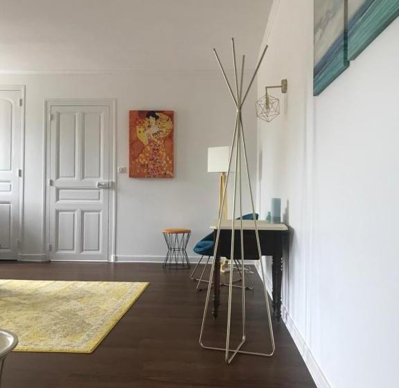 Номер Стандарт, Augustodun Home