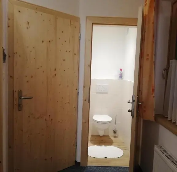 Standard Yhden Hengen Huone, Gästehaus Pürstl Kocher