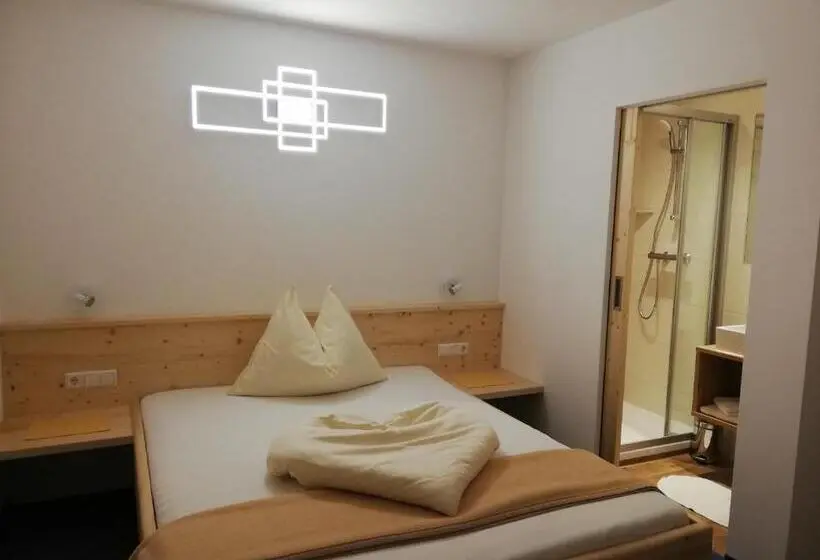 Standard Yhden Hengen Huone, Gästehaus Pürstl Kocher