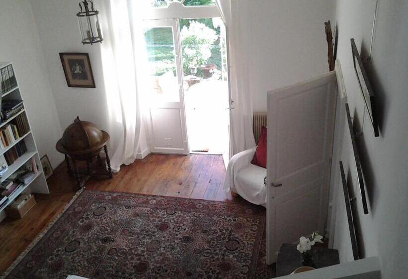 带花园景观的标准三人间, L Ecrin