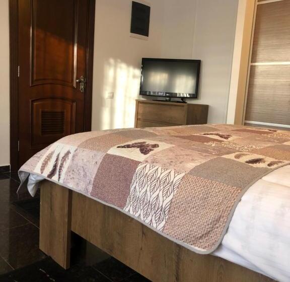 اتاق استاندارد, Studio