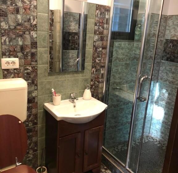 اتاق استاندارد, Studio