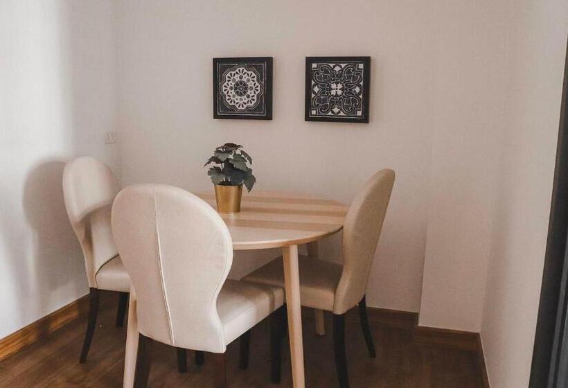 Президентский Люкс, Chula Premium Homes