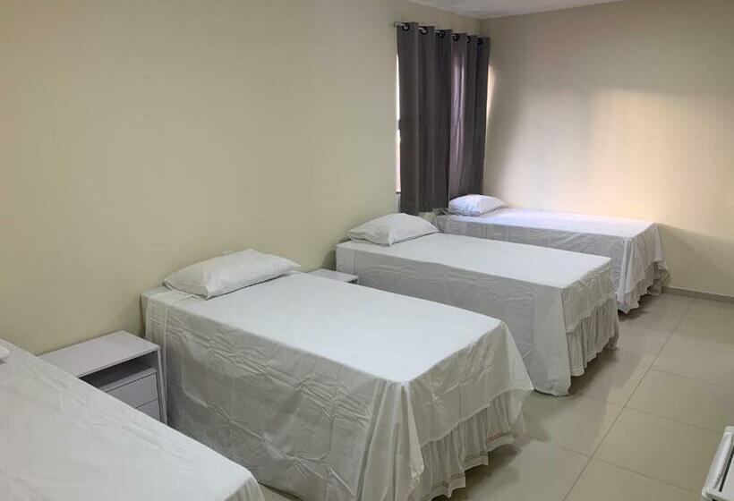 Chambre Quadruple Supérieure, Pousada Litorânea