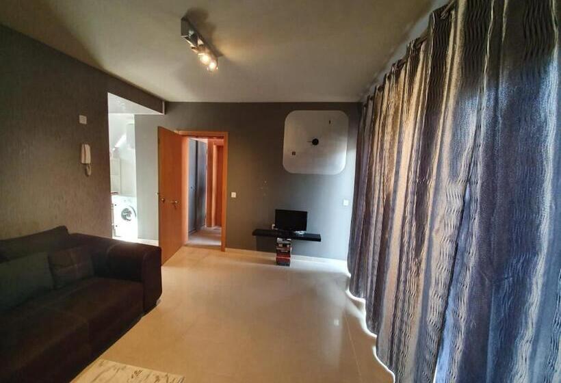 آپارتمان 1 خوابه با چشمانداز باغ, Strelitzia Park