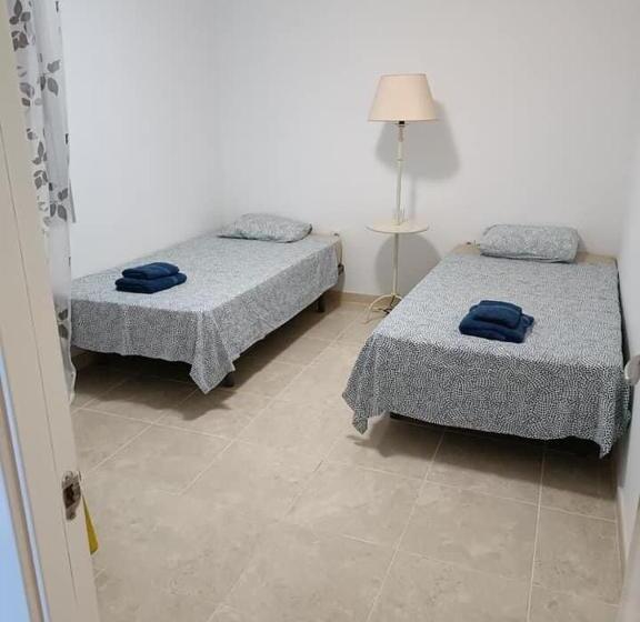 آپارتمان 1 خوابه با بالکن, Strelitzia Park