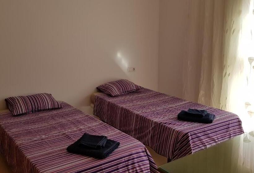 آپارتمان 1 خوابه با چشمانداز باغ, Strelitzia Park