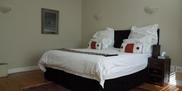 اتاق اجرایی با تخت بزرگ, 59 On Central