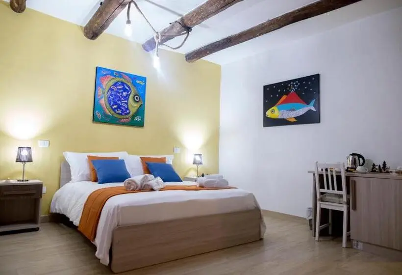 اتاق سوپریور خانوادگی, A Room De Scugnizzi