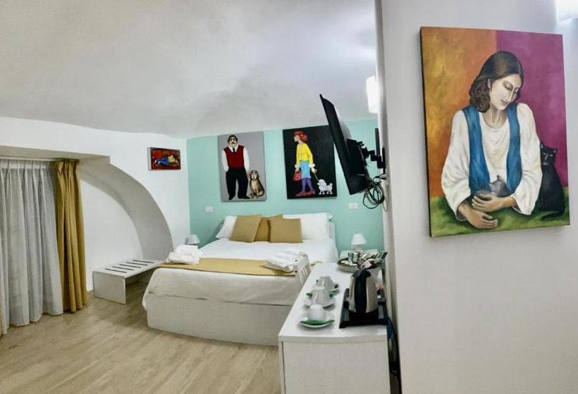 اتاق اجرایی سه نفره, A Room De Scugnizzi