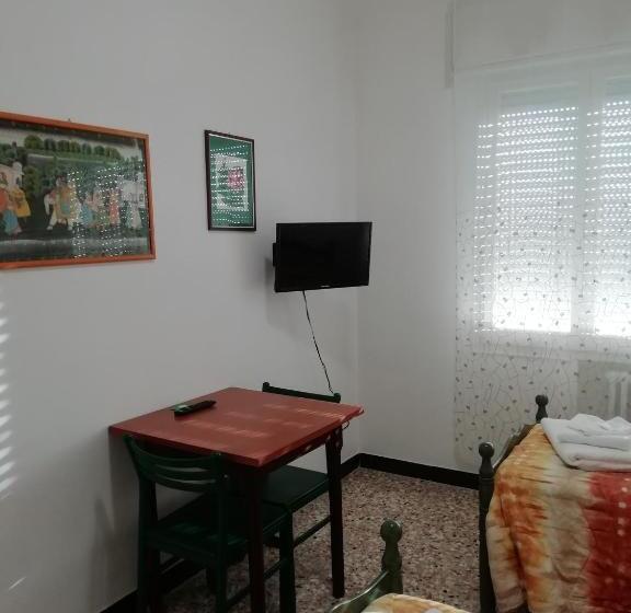 غرفة قياسية حمام مشترك, Affittacamere Mark