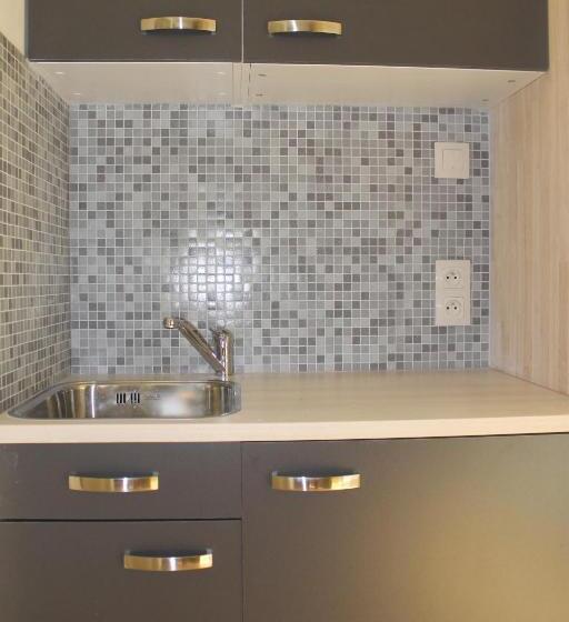 ２ベッドスイートルーム, Beau Reg Art