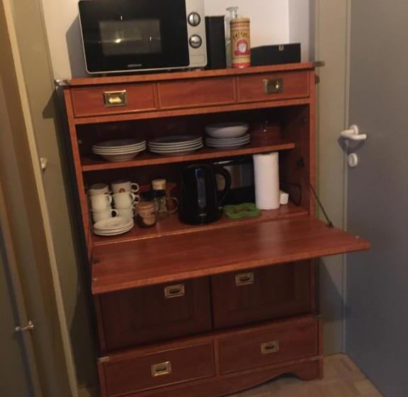 ２ベッドスイートルーム, Beau Reg Art