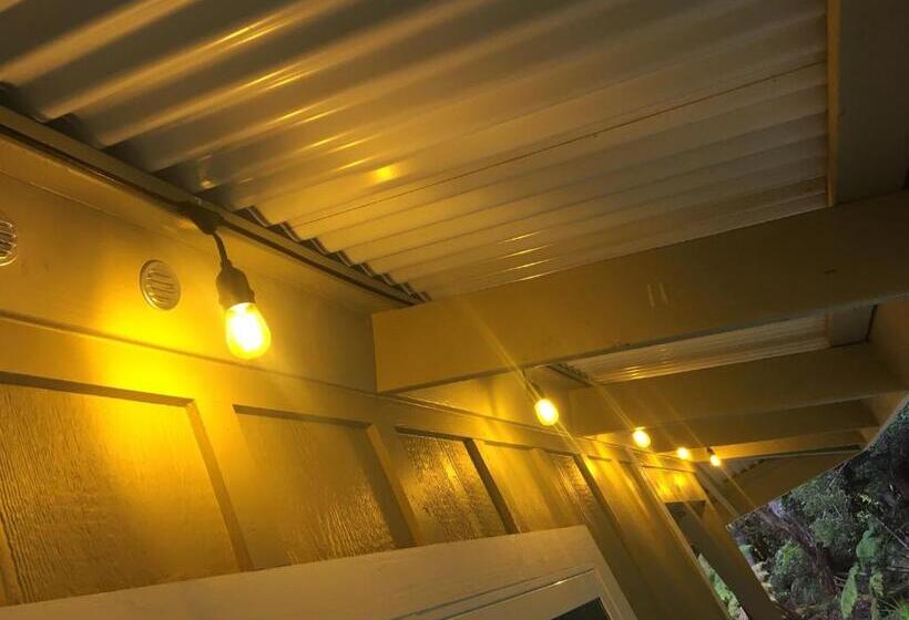 اتاق استاندارد با تخت بزرگ, Kilauea House