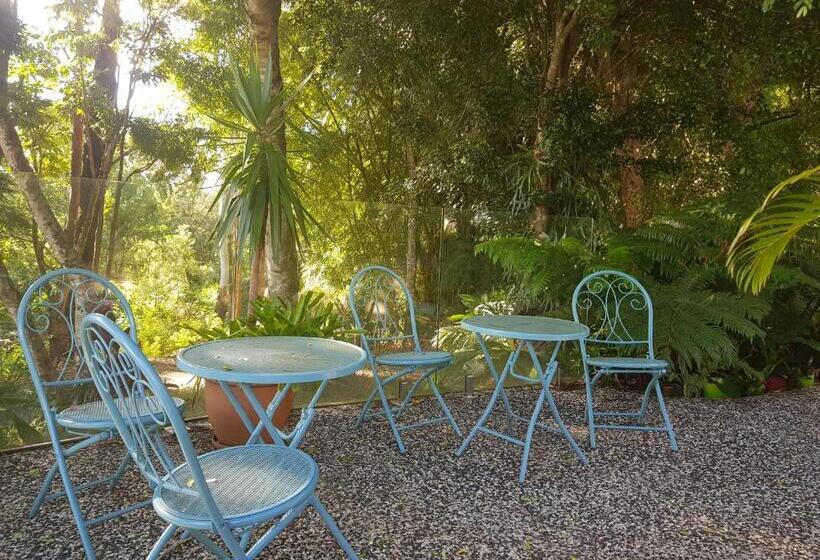 Люкс Повышенной Комфортности, Mapleton Peaceful Provence Bnb