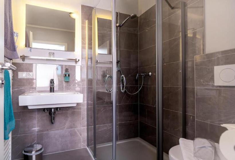 Апартаменты Deluxe 1 Спальня, Triple A³