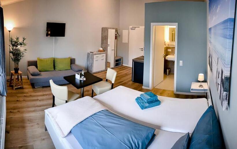 Апартаменты Deluxe 1 Спальня, Triple A³