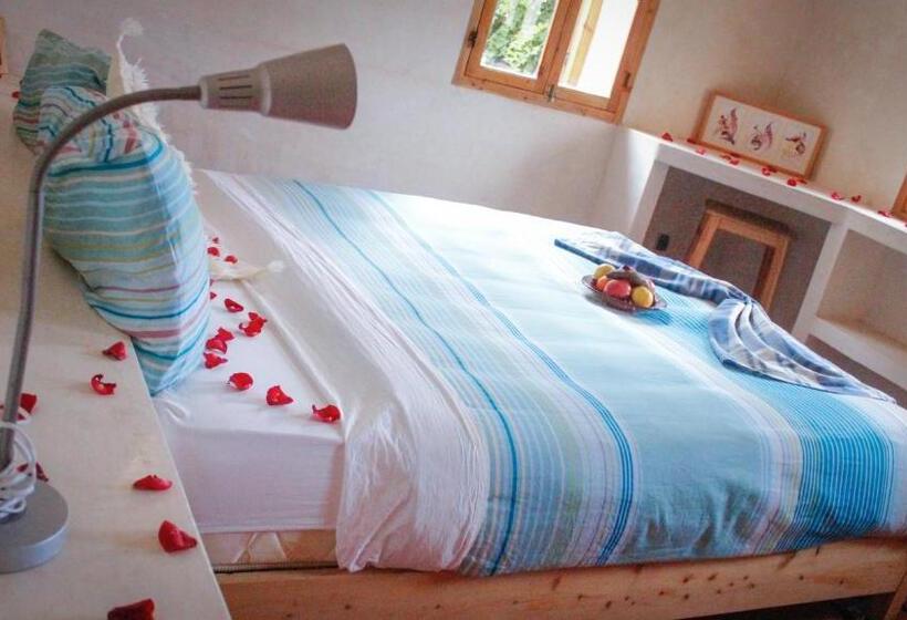 اتاق لوکس با بالکن, Atlas Ijoukak