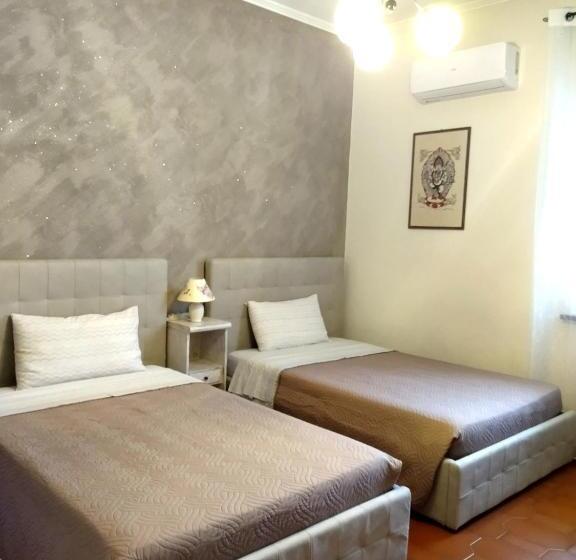 Standard room with outdoor bath, Villa Molinella