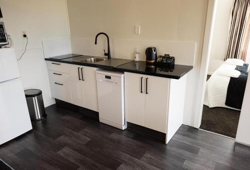 חדר משפחתי, Glenalmond Country Motels