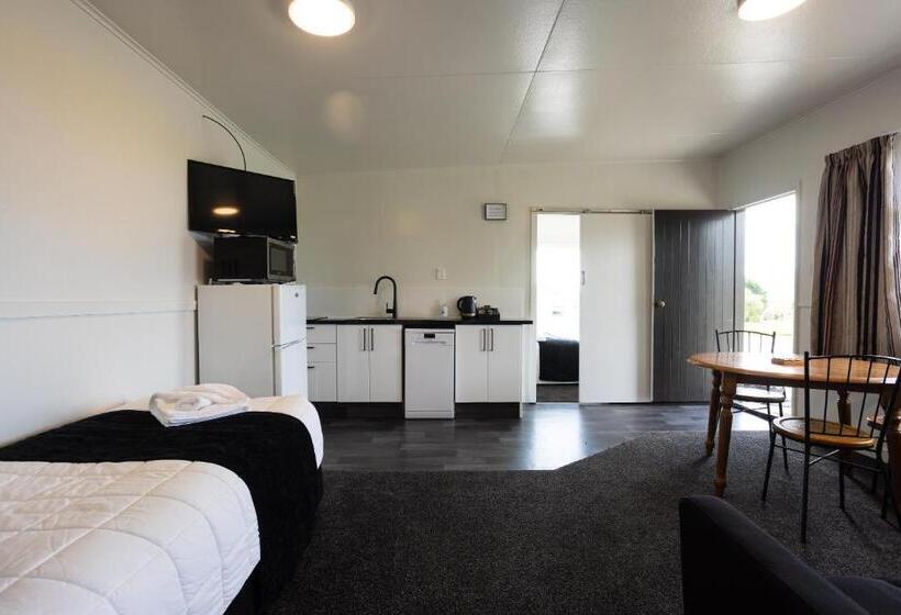 חדר משפחתי, Glenalmond Country Motels