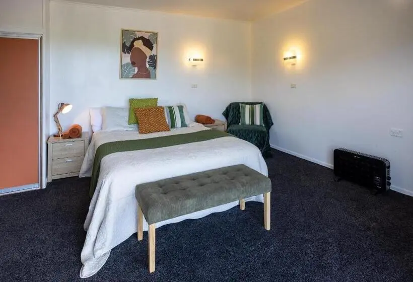 デラックススタジオ, Glenalmond Country Motels