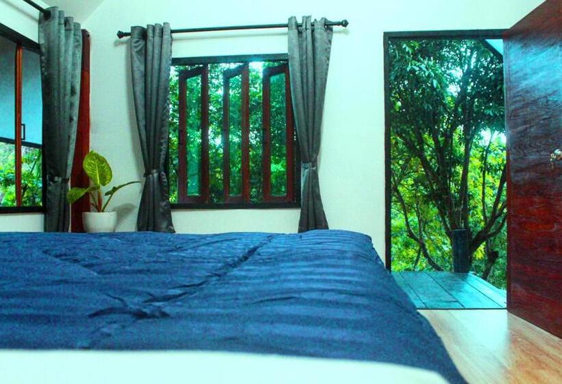 اتاق استاندارد با تخت بزرگ, Jungle Guesthouse