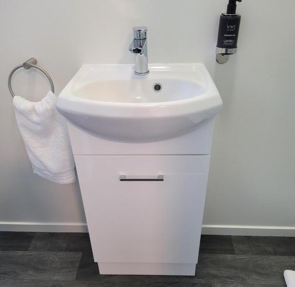 סטודיו סופריור, Glenalmond Country Motels