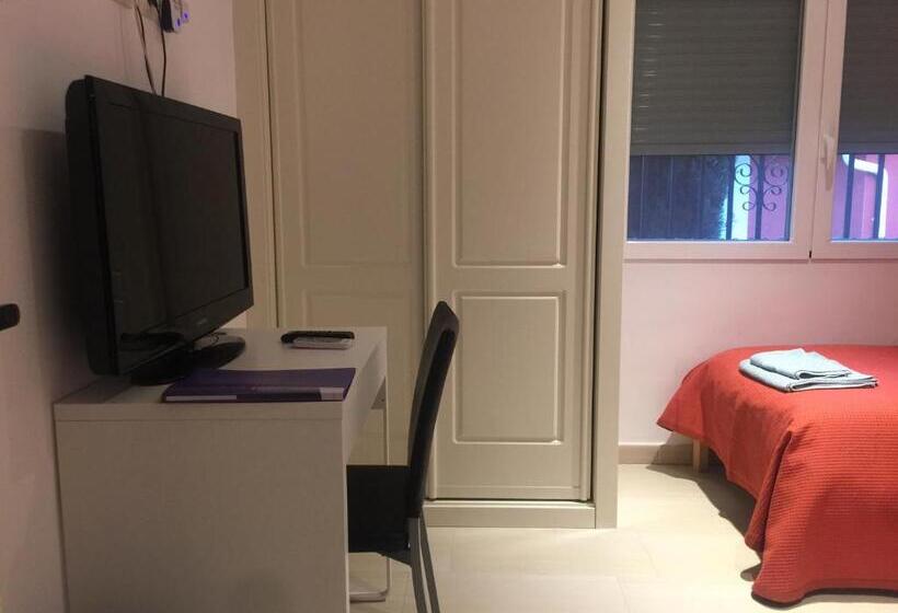 اتاق استاندارد با سرویس بهداشتی مشترک, Casa De Sol, Piscina Y Jacuzzi Con 4 Hab En Comunidad De Madrid
