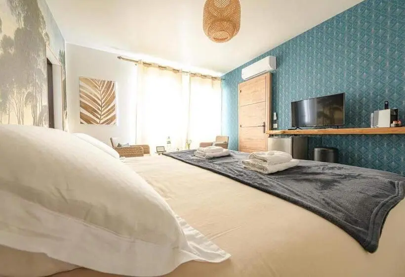 キングサイズベッドのスタンダードルーム, Chambres D Hôtes La Mascrabiere Bed & Spa