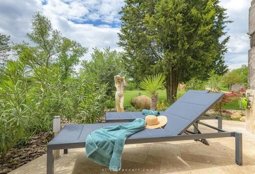 テラス付き1ベッドルームアパートメント, Chambres D Hôtes La Mascrabiere Bed & Spa