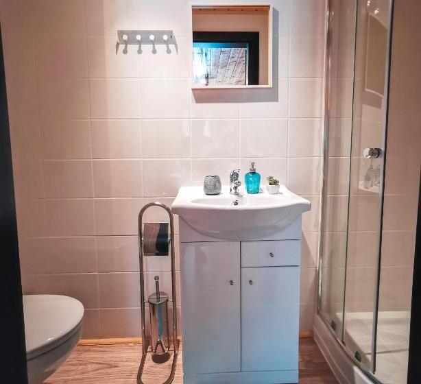 标准三人间, Gästehaus Alpenglühn