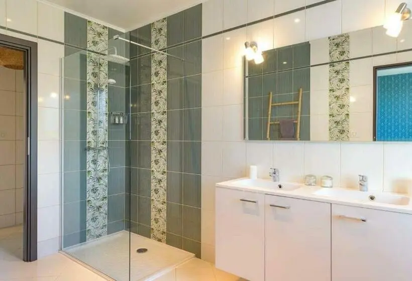 キングサイズベッドのスタンダードルーム, Chambres D Hôtes La Mascrabiere Bed & Spa