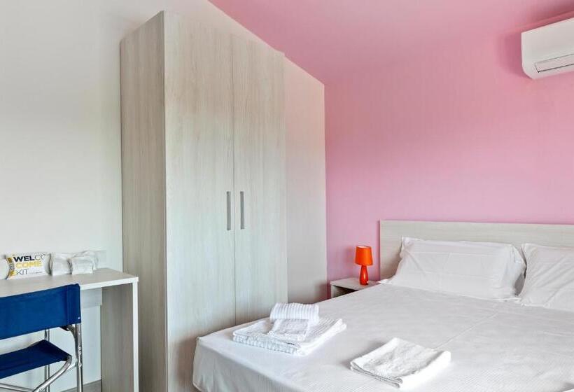 标准三人间, La Villetta Xenia