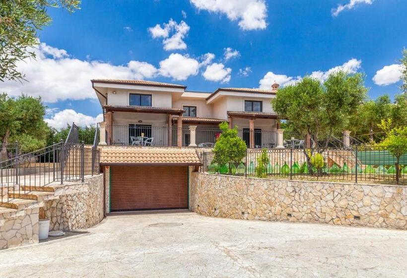 标准三人间, La Villetta Xenia