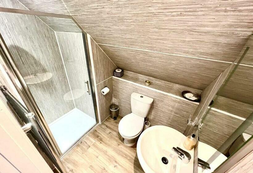 Семейный Номер, Toradale B&b