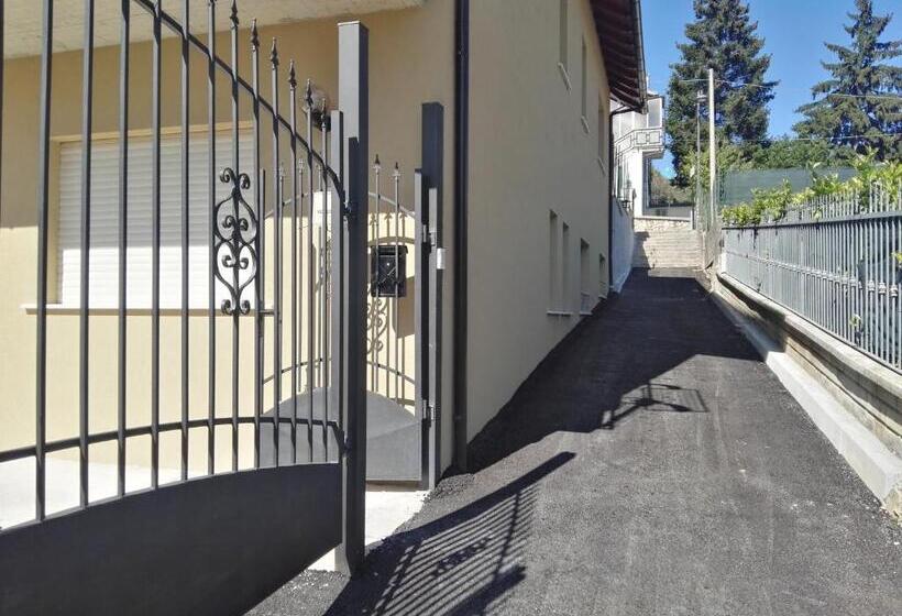 اتاق استاندارد یک نفره, Lilium