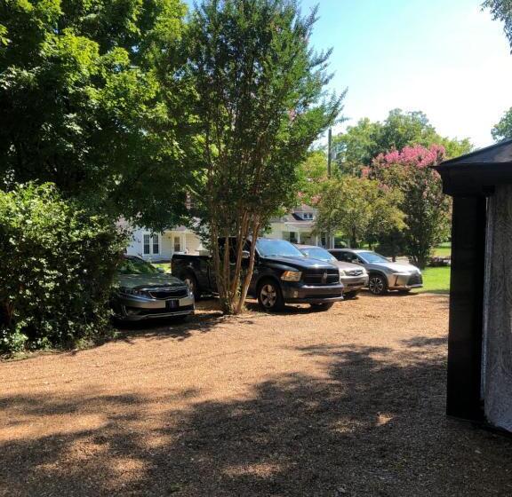 غرفة ديلوكس, Belmont Inn