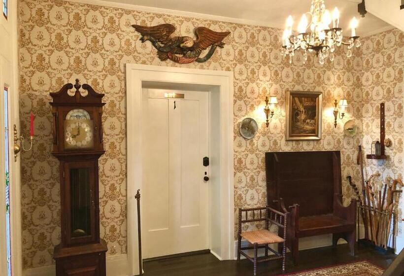 جناح ديلوكس سرير كينج, Belmont Inn