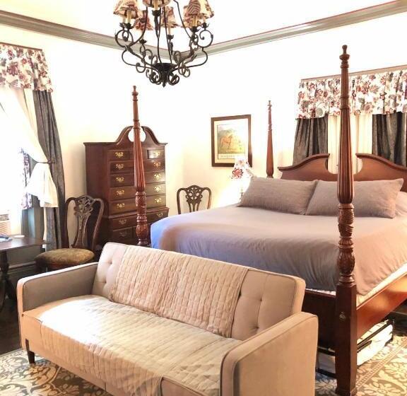 Estúdio Familiar, Belmont Inn