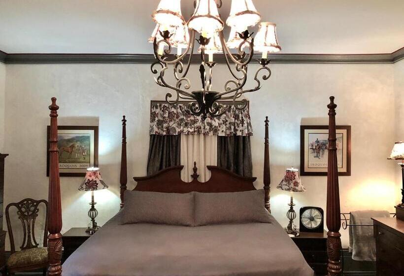 إستديو عائلى, Belmont Inn