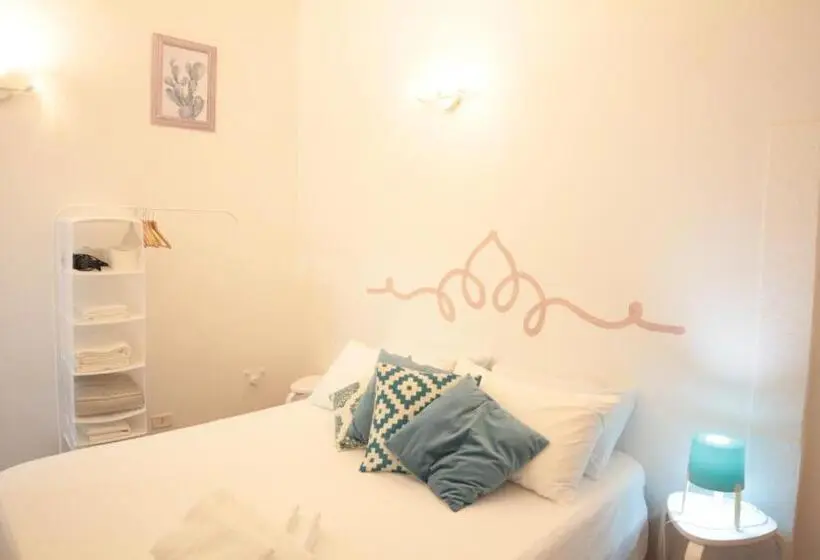 Chambre Basic, Nova Domus