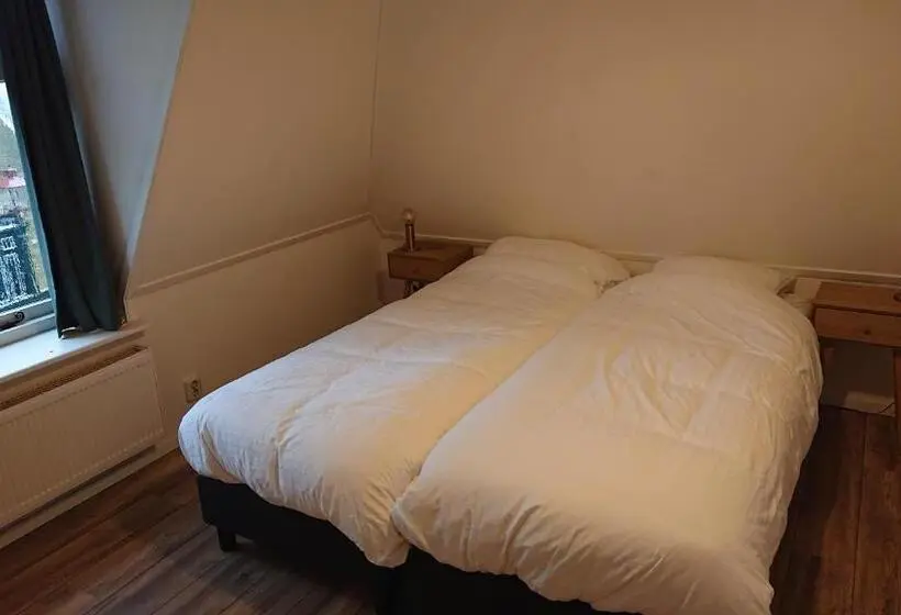 Huoneisto 1 Makuuhuone, De Welvaart   Logement